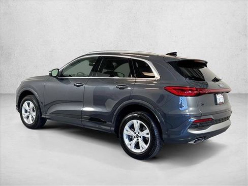 Used 2025 Audi Q5 Premium AWD/4WD image 8