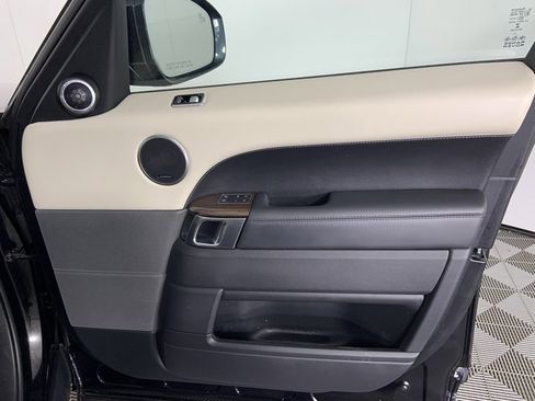 Used 2019 Land Rover Range Rover Sport HSE Dynamic image 24