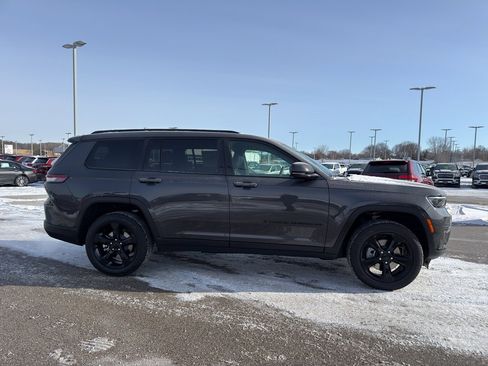 New 2025 Jeep Grand Cherokee L Limited image 4