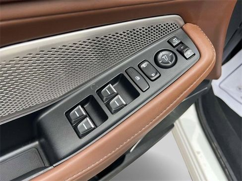 Used 2023 Acura MDX SH-AWD w/ Technology Package image 15