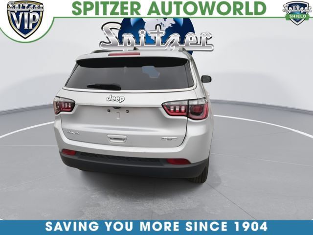 Used 2024 Jeep Compass Latitude AWD/4WD image 7