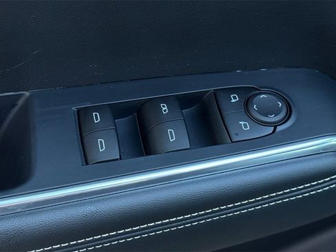 Certified 2025 GMC Acadia Elevation image 12