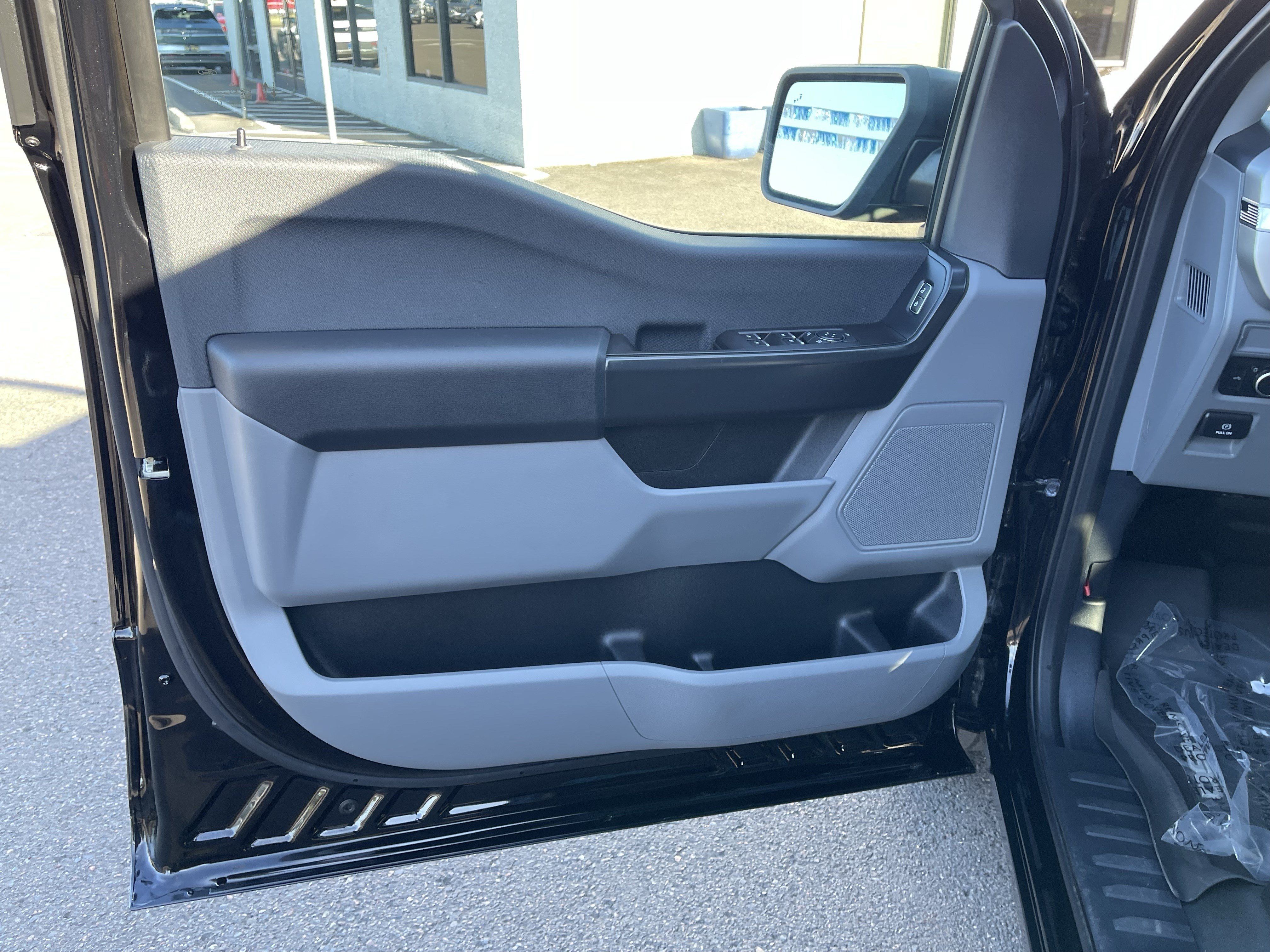 Used 2022 Ford F150 Lightning Pro AWD/4WD image 17