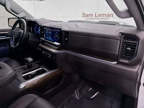 Used 2022 Chevrolet Silverado 1500 LT Trail Boss w/ LT Trail Boss Premium Package AWD/4WD image 29