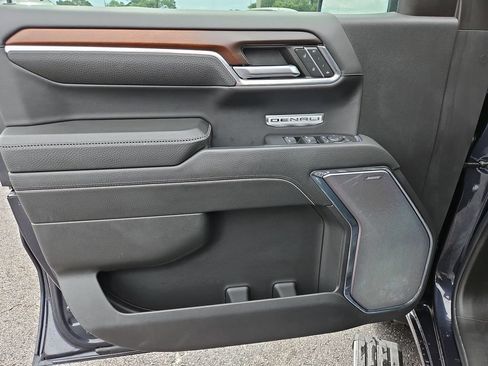 Certified 2024 GMC Sierra 1500 Denali AWD/4WD image 23
