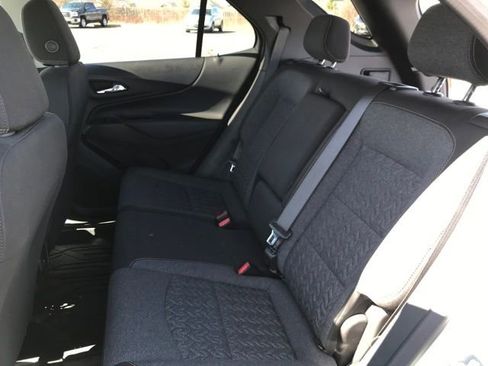 Certified 2024 Chevrolet Equinox LT w/ LPO, Floor Liner Package FWD image 17