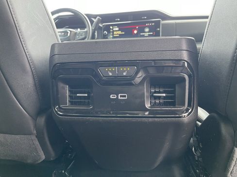 Used 2024 GMC Sierra 2500 AT4 w/ AT4 Premium Plus Package image 35