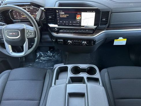 New 2026 GMC Sierra 1500 SLE w/ X31 Off-Road Package AWD/4WD image 15