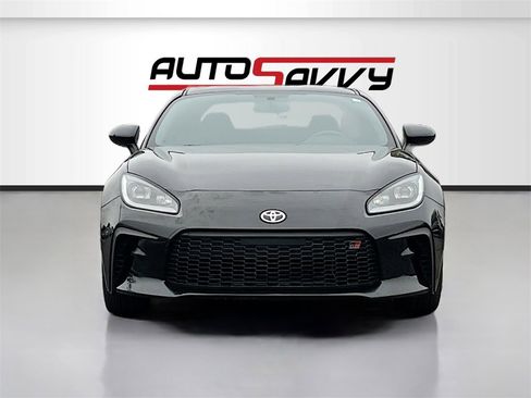 Used 2025 Toyota GR86 Premium image 2