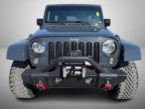 Used 2016 Jeep Wrangler Unlimited Rubicon w/ Connectivity Group image 9