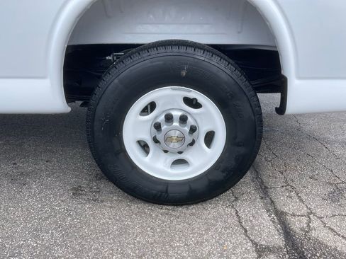 New 2025 Chevrolet Express 2500 w/ Driver Convenience Package RWD image 21