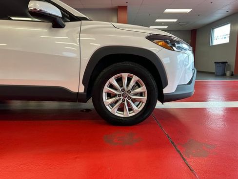 Certified 2022 Toyota Corolla Cross LE w/ Black Badges Package (TMS) AWD/4WD image 30