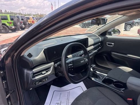Used 2025 Kia K4 FWD image 14