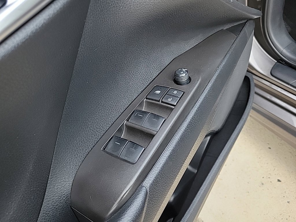 Used 2023 Toyota Camry SE FWD image 29