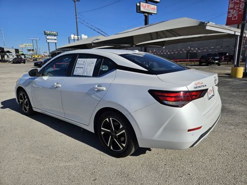 Used 2024 Nissan Sentra SV image 6