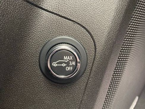 Used 2023 GMC Acadia SLT AWD/4WD image 33