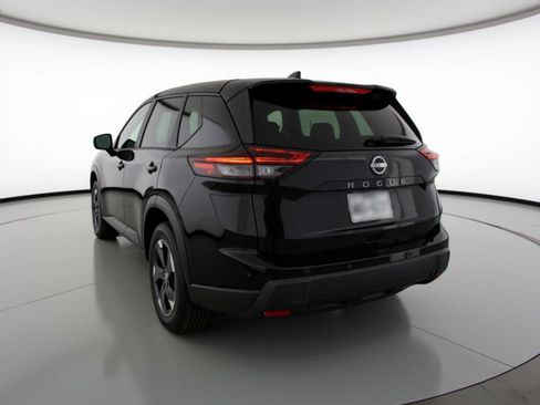 Used 2025 Nissan Rogue SV image 6