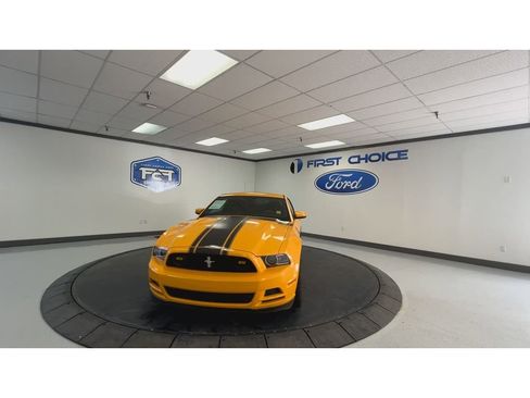 Used 2013 Ford Mustang Boss 302 w/ Boss 302 Accessory Pkg image 5