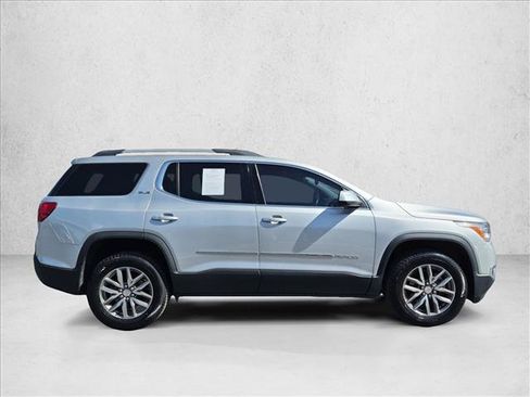 Used 2019 GMC Acadia SLE w/ Driver Alert Package I FWD image 4