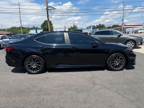 Used 2025 Toyota Camry XSE FWD image 8