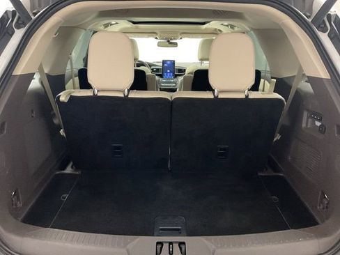 Used 2020 Ford Explorer Platinum w/ Premium Technology Package image 33