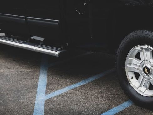 Used 2009 Chevrolet Silverado 1500 LT w/ Power Pack Plus image 7