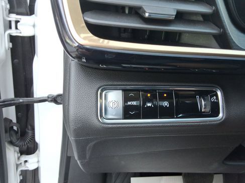 Used 2024 Buick Envision Avenir image 20