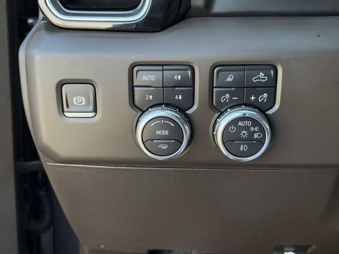 Used 2024 GMC Sierra 1500 Denali w/ Denali Reserve Package image 22