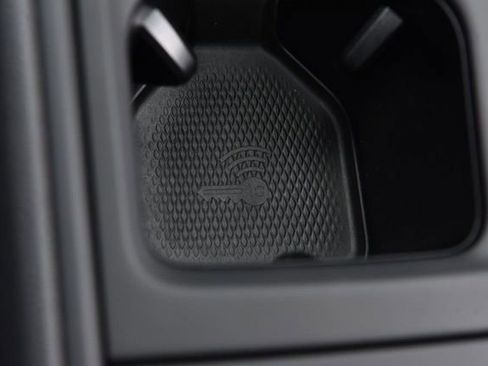 New 2026 Volkswagen Tiguan S image 15