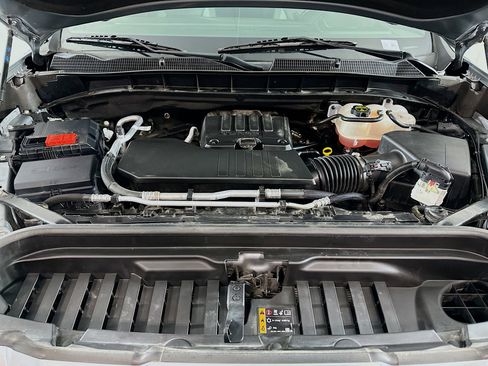 Used 2025 GMC Sierra 1500 Elevation image 31