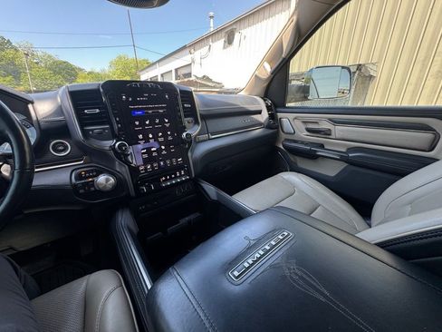 Used 2019 RAM 1500 Limited AWD/4WD image 19