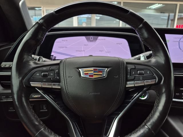 Used 2023 Cadillac Escalade ESV V w/ Heavy-Duty Trailer Package AWD/4WD image 29