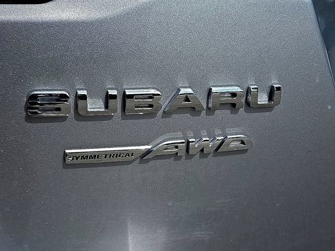 Used 2025 Subaru Outback Premium AWD/4WD image 10