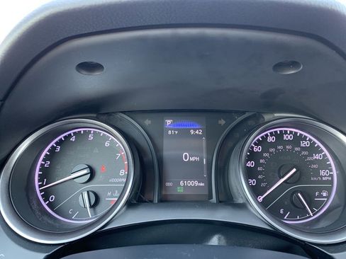 Used 2023 Toyota Camry SE image 18