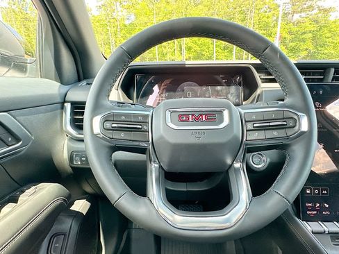New 2026 GMC Terrain Elevation w/ Elevation Premium Package FWD image 18