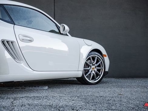 Used 2011 Porsche Cayman image 23