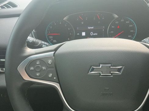 Used 2024 Chevrolet Traverse RS FWD image 5