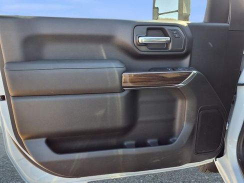 New 2026 Chevrolet Silverado 3500 LT image 23