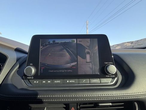 Used 2021 Nissan Rogue SV w/ Premium Package image 20