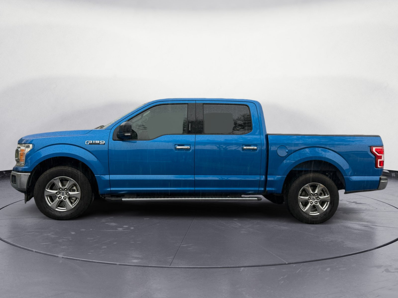 Used 2020 Ford F150 XLT w/ Equipment Group 302A Luxury RWD image 3