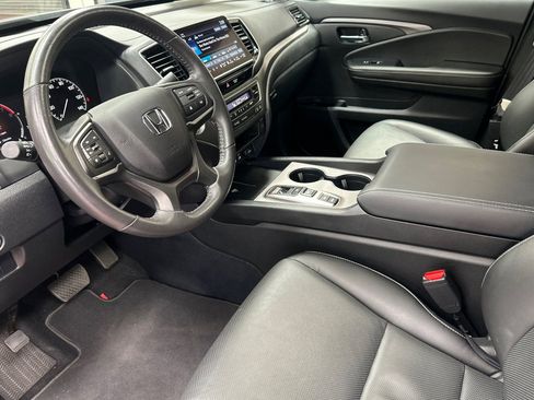 Used 2025 Honda Ridgeline RTL image 13