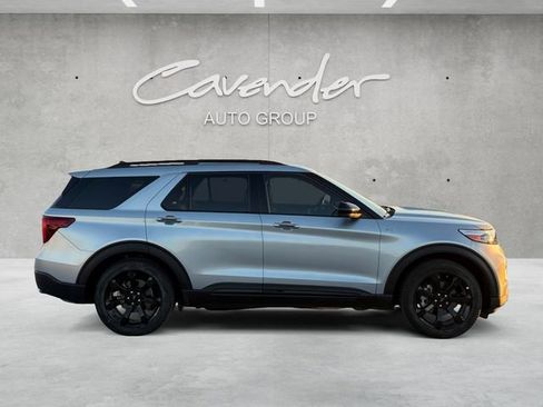 Used 2024 Ford Explorer ST-Line w/ Class IV Trailer Tow Package image 17