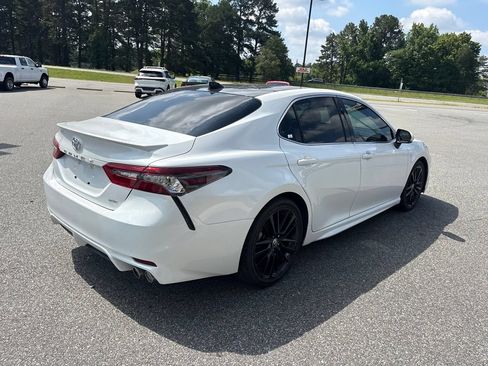 Used 2021 Toyota Camry XSE FWD image 8