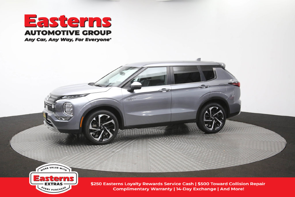 Used 2023 Mitsubishi Outlander SE AWD/4WD image 59