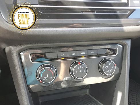 Used 2021 Volkswagen Tiguan S image 23