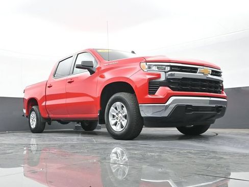 Used 2025 Chevrolet Silverado 1500 LT AWD/4WD image 54