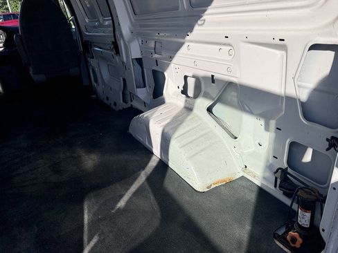 Used 2002 Ford E-250 and Econoline 250 image 37