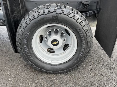 Used 2022 Chevrolet Silverado 3500 W/T w/ WT Convenience Package image 11