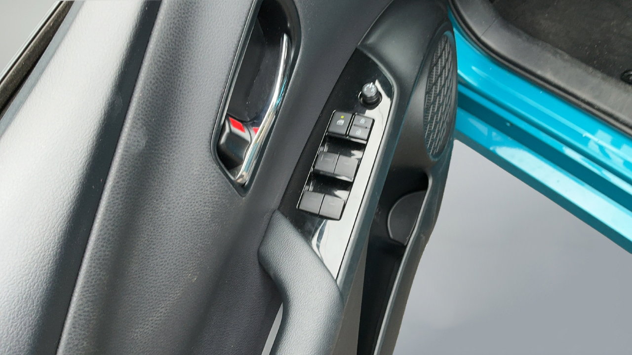 Used 2019 Toyota Prius Prime Advanced FWD image 14