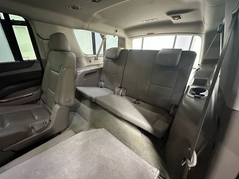 Used 2016 Chevrolet Suburban LTZ image 26